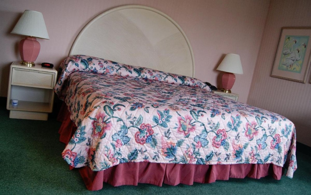 Room image 2